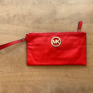 Michael Kors Fulton Leather Wristlet